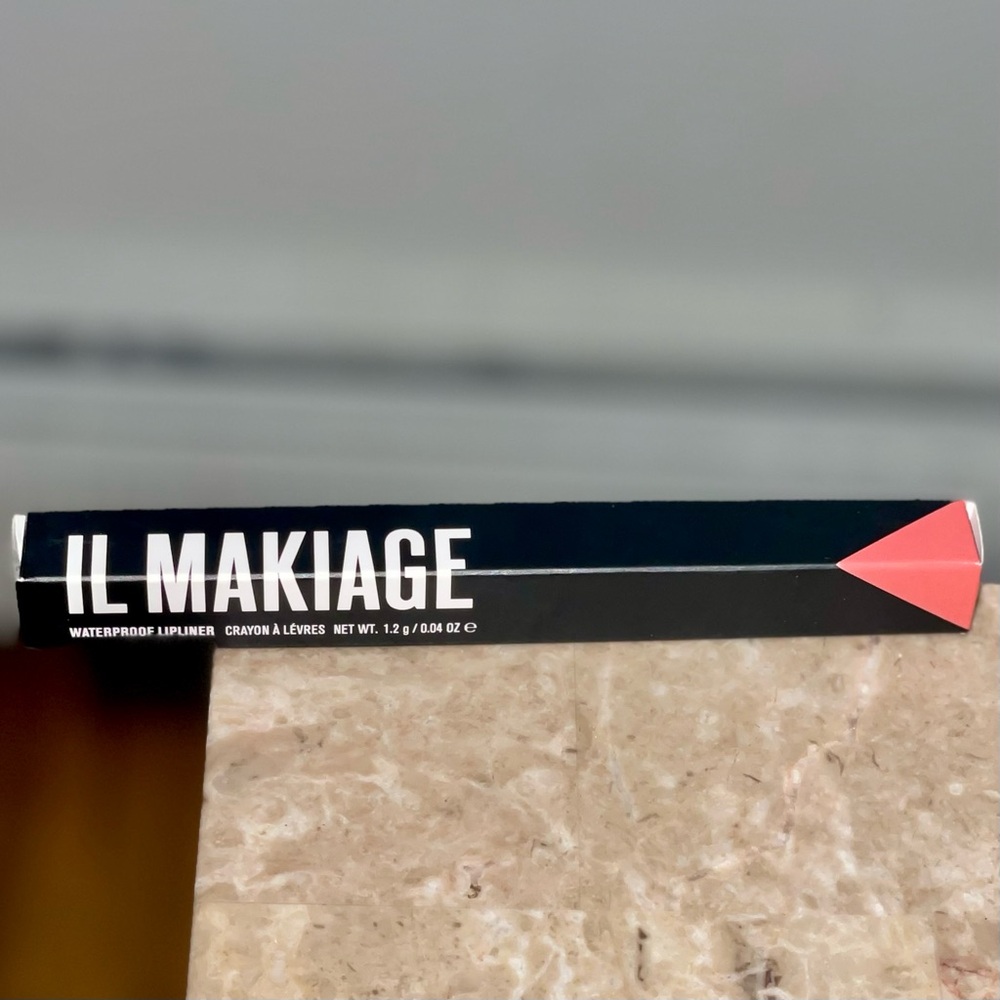 Il Makiage- Waterproof Lip Liner #511 Flamingo 1.2g / 0.04oz